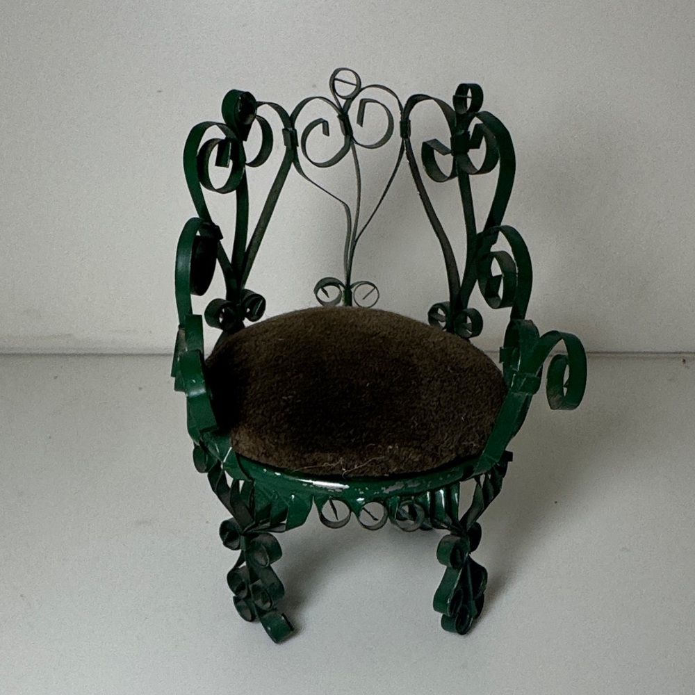 Vintage 70s Tin Can Chair Dollhouse Furniture, Tramp Art